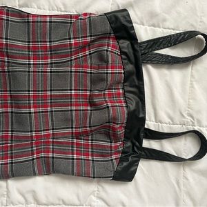 crop top super comfy. red and black plaid